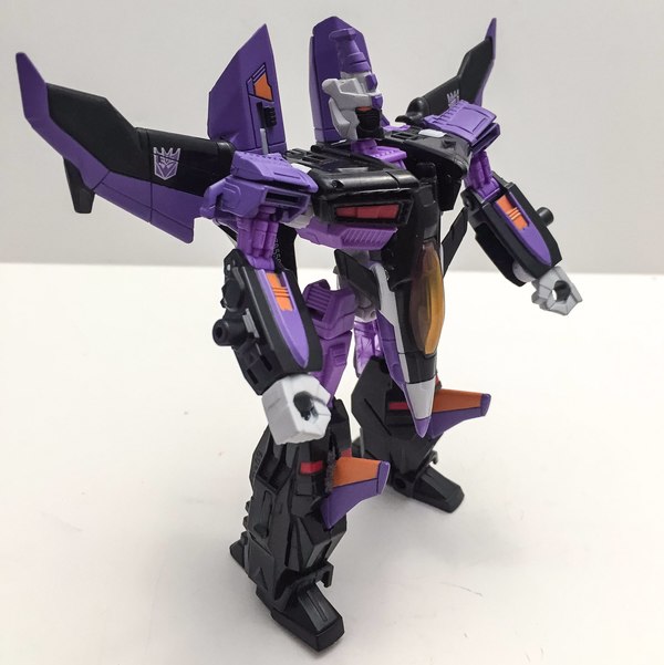 Transformers Collectors Club Exclusive Armada Skywarp Gallery  12 (12 of 18)